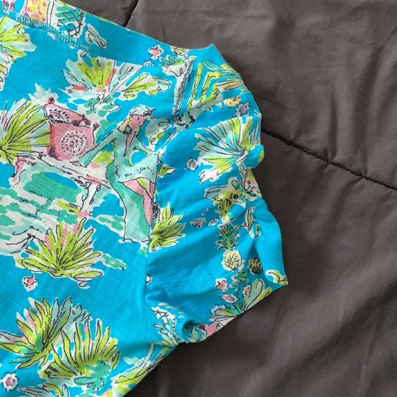EUC Holy Grail Lilly Pulitzer Tee in Jungle Glam - Picture 3 of 4
